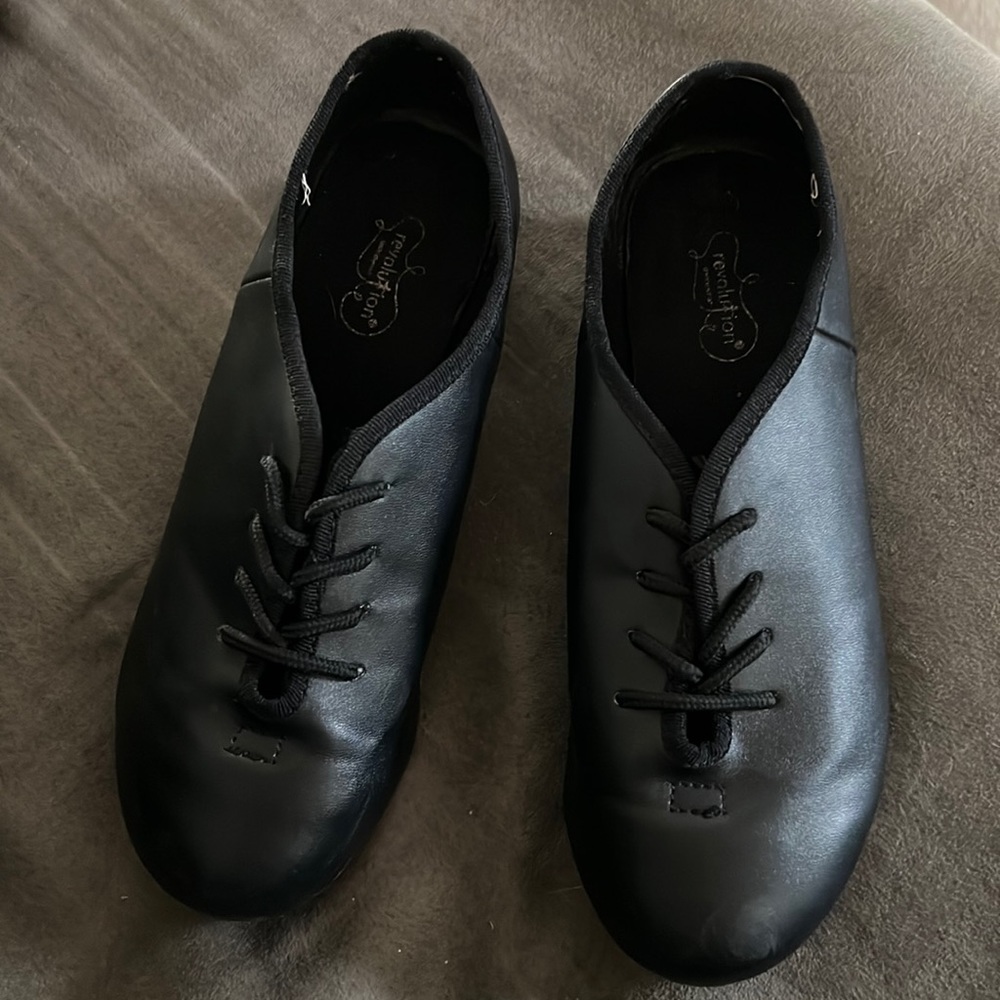 Revolution Dancewear Black Tap Shoes Size 4
